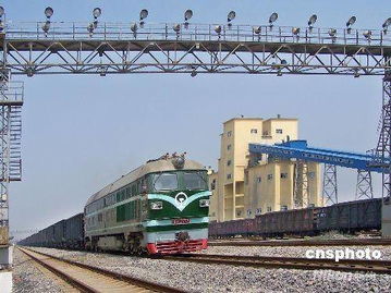 中國鐵路貨運價格上調(diào)對道路貨物運輸?shù)挠绊懛治? class=